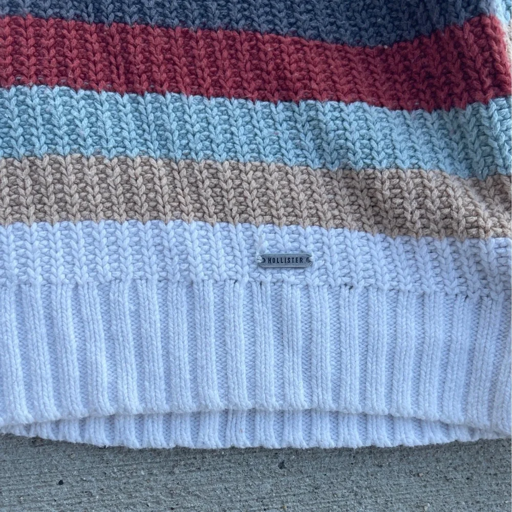 Hollister Cropped Striped Sweater Womens Small White Blue Burgundy Shaker Knit